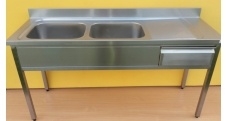 Dvoudřez mycí s odkládací plochou vpravo a zásuvkou 1600x700x900mm nerezový gastro nábytek